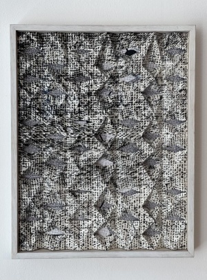Jirka Pfahl, Rugs Babyfaltung, Papierfaltung, 2015, 31 x 24,5 cm, gerahmt