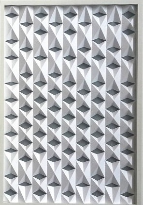Jirka Pfahl, IDENT white, 2016-17, Papierfaltung, 72,3 x 49,3 cm, gerahmt
